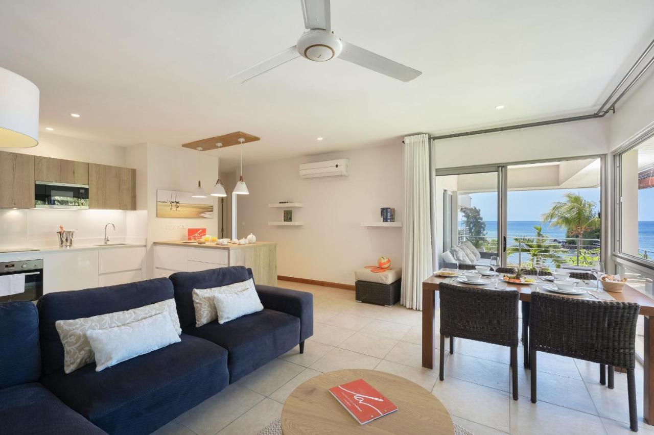 Bon Azur Beachfront Suites & Penthouses With Lov Тро-о-Біше Екстер'єр фото